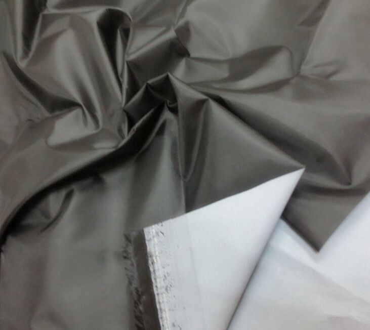 tejido de revestimiento lechoso Poliéster 210D Oxford